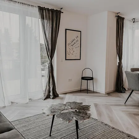 Stylisches 4 Mit Wlan&balkon In Viernheim