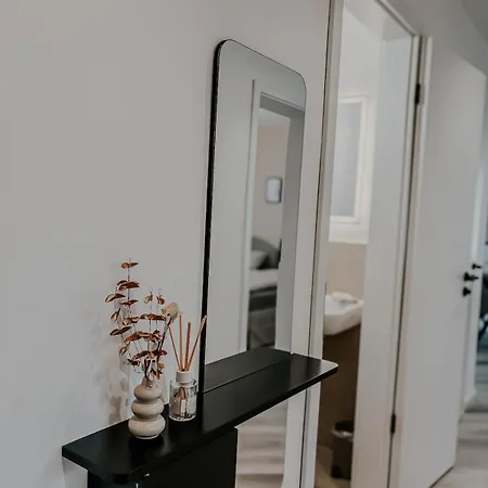 Apartment Stylisches 4 Mit Wlan&balkon In