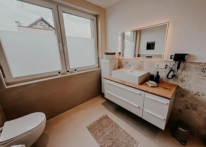 شقة Stylisches 4 Mit Wlan & Balkon In